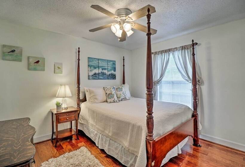 Pet Friendly Amelia Island Home ~ 1 Mi To Beach!