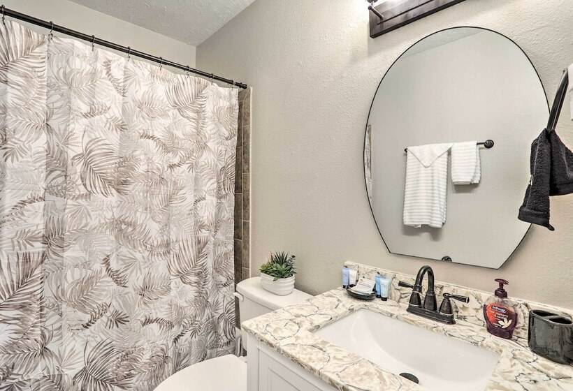 Pet Friendly Gulfport Home < 2 Mi To Beach