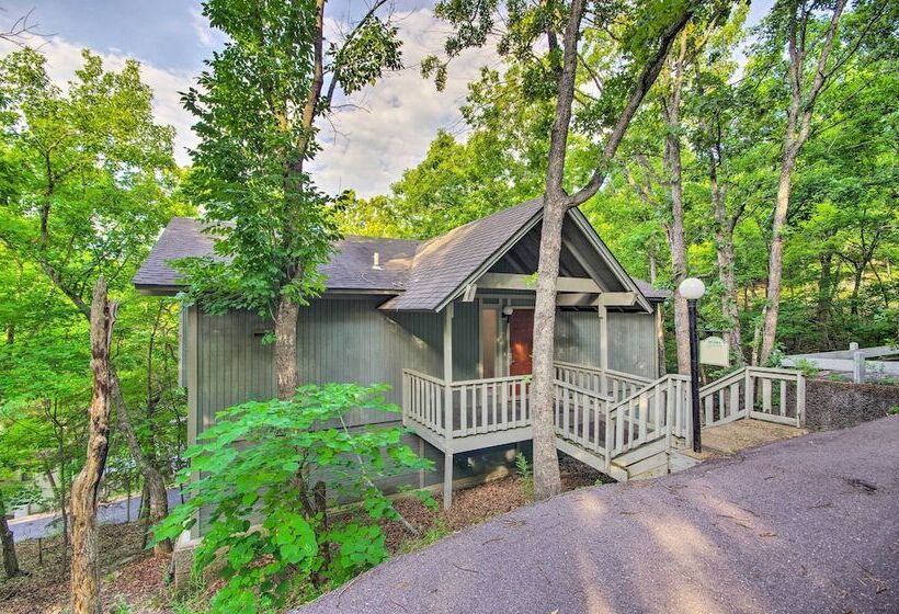 Margarita Resort Retreat In Osage Beach!