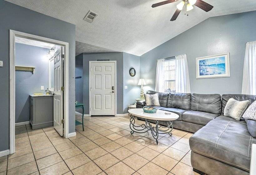 Pet Friendly Pcb Duplex   Walk To Beach!