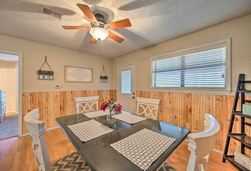 Pet Friendly  Shady Oaks  Broken Bow Gem W/ Patio!