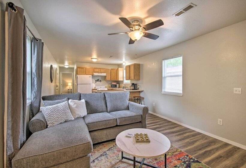 Pet Friendly West Plains Home Near Downtown!
