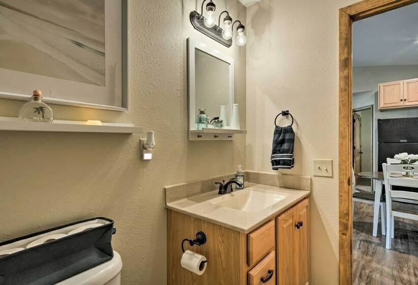 Pet Friendly Stockton Retreat W/ Fire Pit!