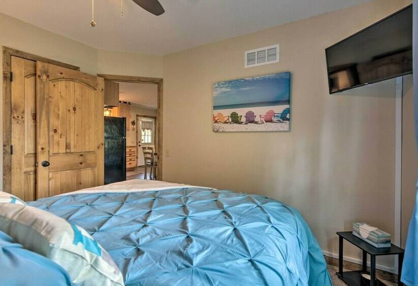 Pet Friendly Stockton Retreat W/ Fire Pit!