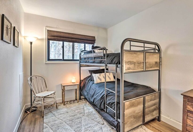 Cottage W/ Grill & Fire Pit In Osage Beach!