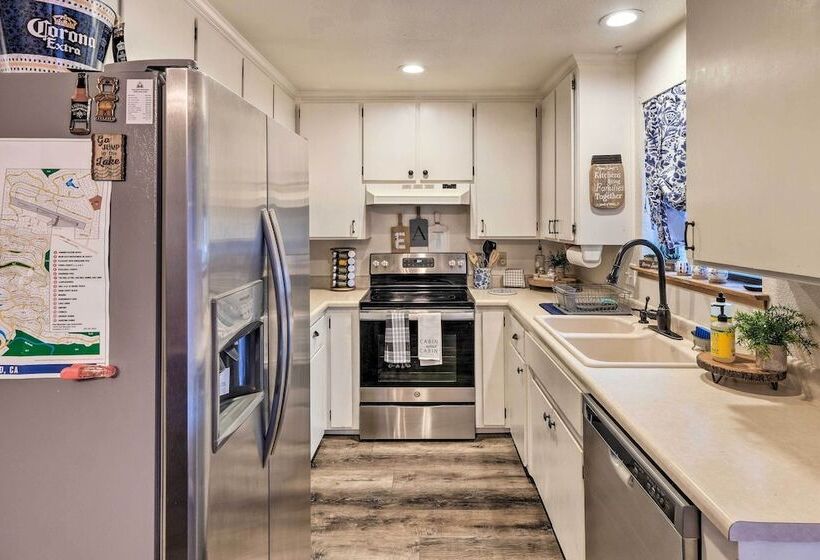 Lakeside Groveland Home W/ Hot Tub, Near Yosemite