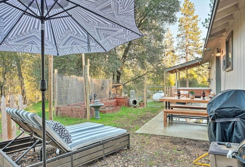 Lakeside Groveland Home W/ Hot Tub, Near Yosemite
