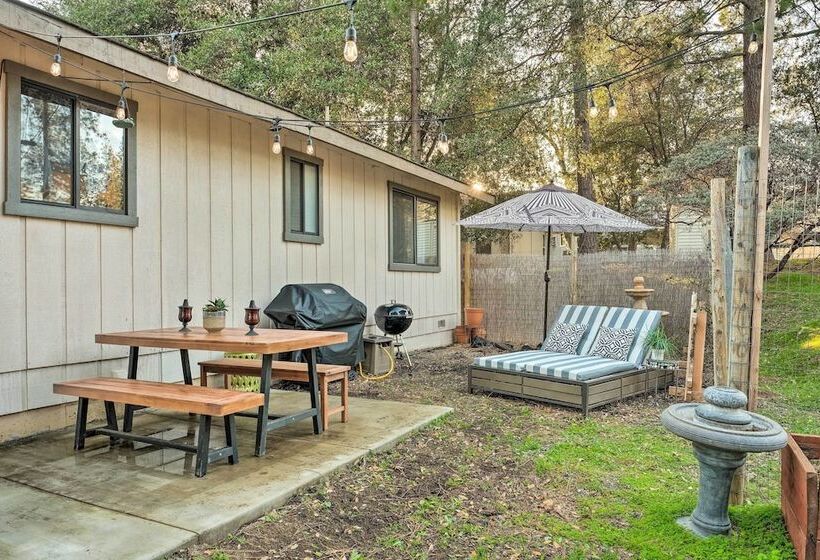 Lakeside Groveland Home W/ Hot Tub, Near Yosemite