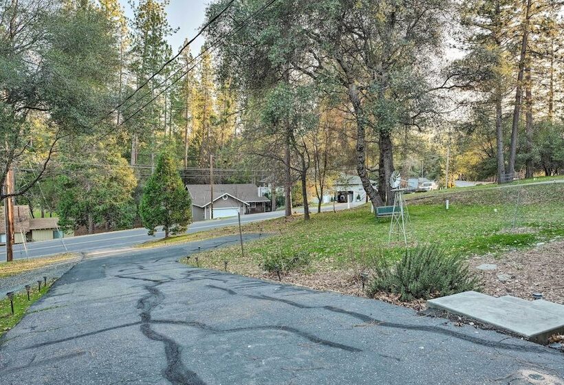 Lakeside Groveland Home W/ Hot Tub, Near Yosemite