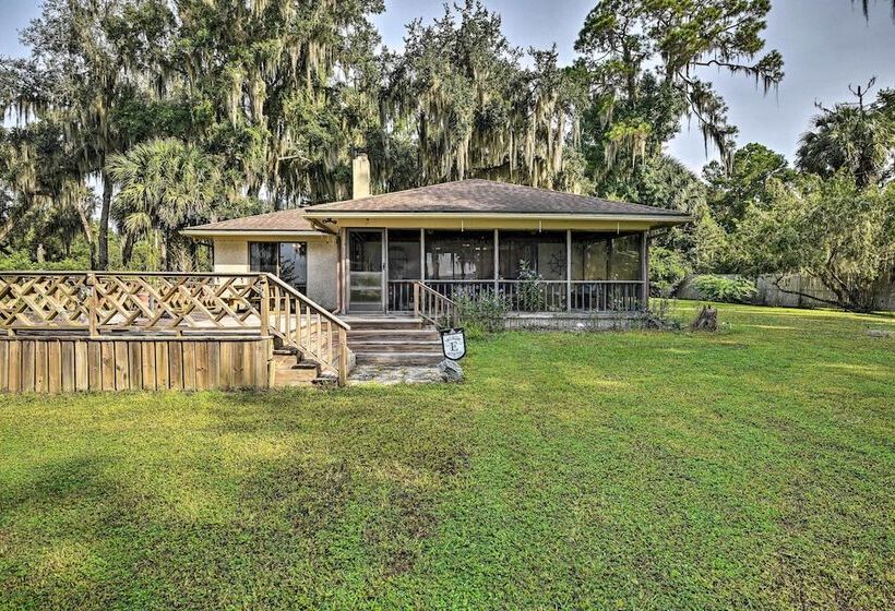 Pirate Cove  Home In Welaka: Dock & River Access!