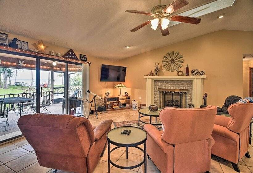 Pirate Cove  Home In Welaka: Dock & River Access!