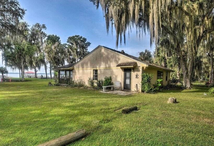 Pirate Cove  Home In Welaka: Dock & River Access!