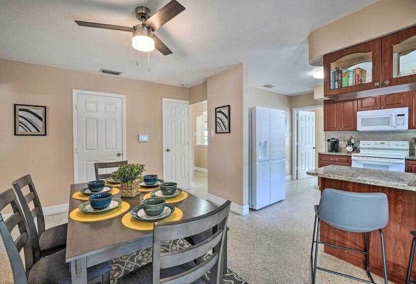 Poseidon S Place ~ 1 Mi To Bucs Stadium!