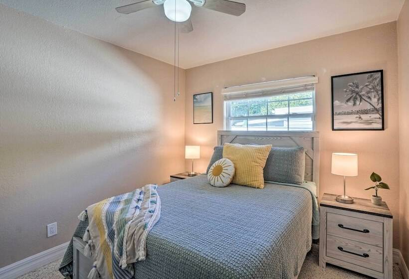 Poseidon S Place ~ 1 Mi To Bucs Stadium!