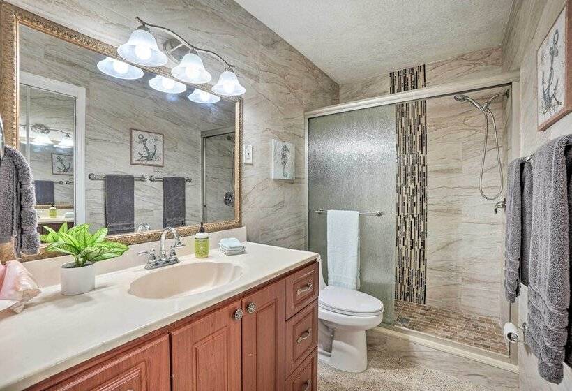 Poseidon S Place ~ 1 Mi To Bucs Stadium!