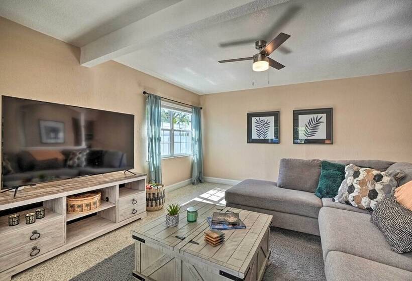 Poseidon S Place ~ 1 Mi To Bucs Stadium!