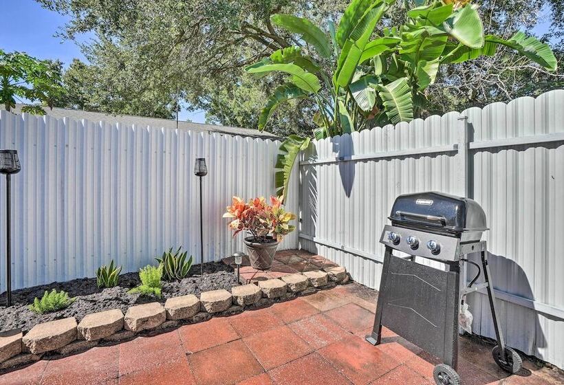 Poseidon S Place ~ 1 Mi To Bucs Stadium!