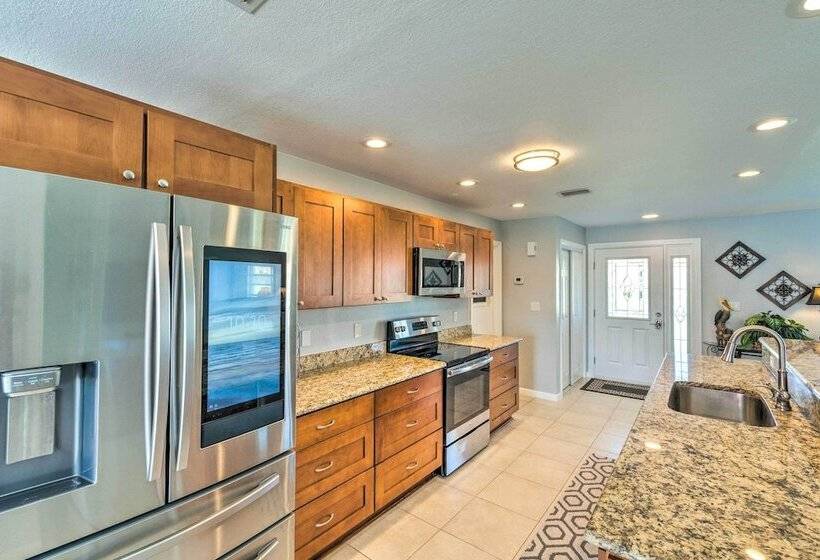 Punta Gorda Escape W/ Private Lanai & Pool!