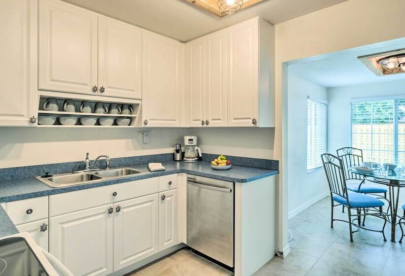 Punta Gorda Retreat Near Historic Downtown!