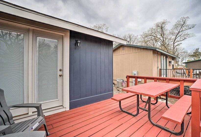 Quaint Table Rock Lake Hideout W/ Pool Access