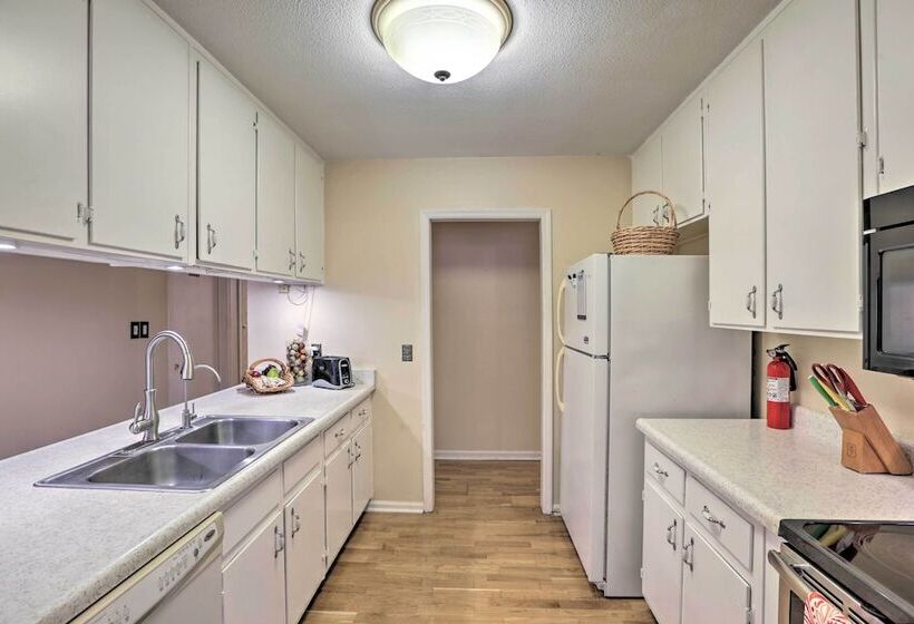 Quaint Tallahassee Home W/ Patio < 3 Mi To Fsu!