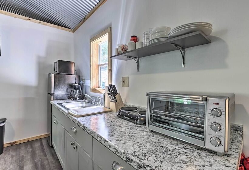 Quaint Tallassee Cabin: Stone Creek On Site!