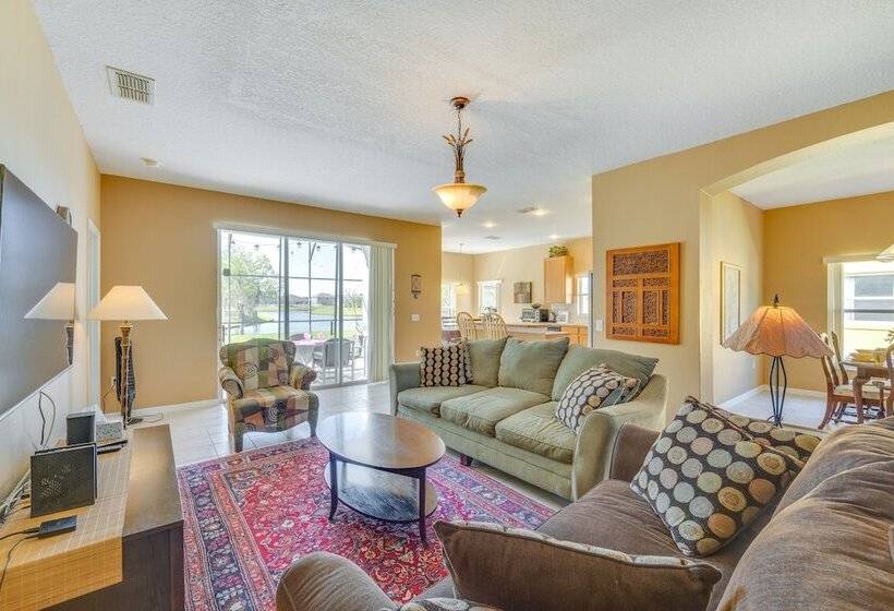 Lake View Escape W/ Lanai In Kissimmee!