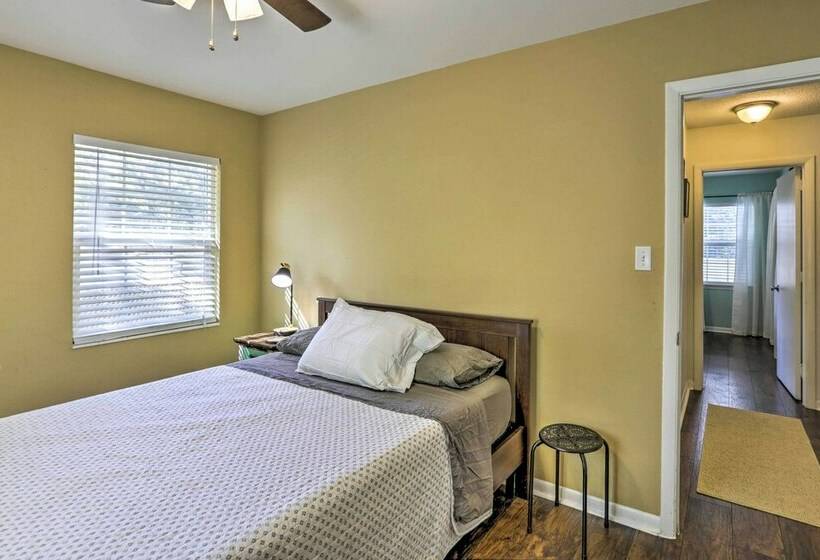 Relaxing Tallahassee Oasis W/ Lanai + Pool!