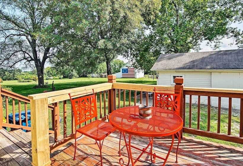 Remodeled Historic Farmhouse ~20 Mi To Kc!