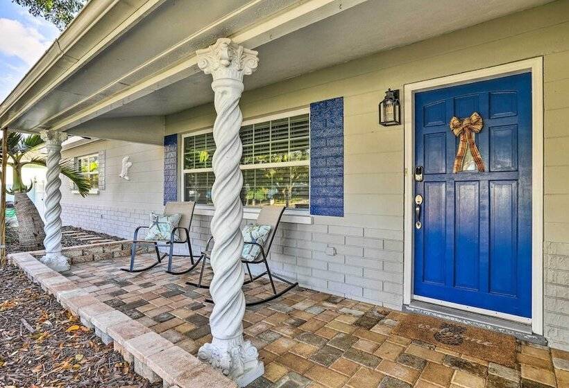 Remodeled St Petersburg Retreat W/ Hot Tub!