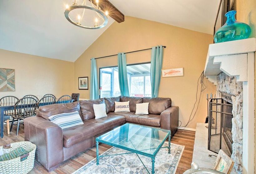 Resort Home W/ Hot Tub On Lake Of The Ozarks!