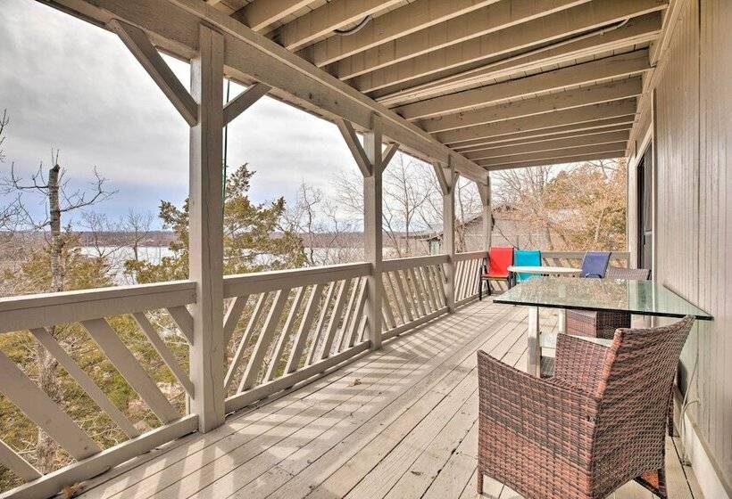 Resort Home W/ Hot Tub On Lake Of The Ozarks!