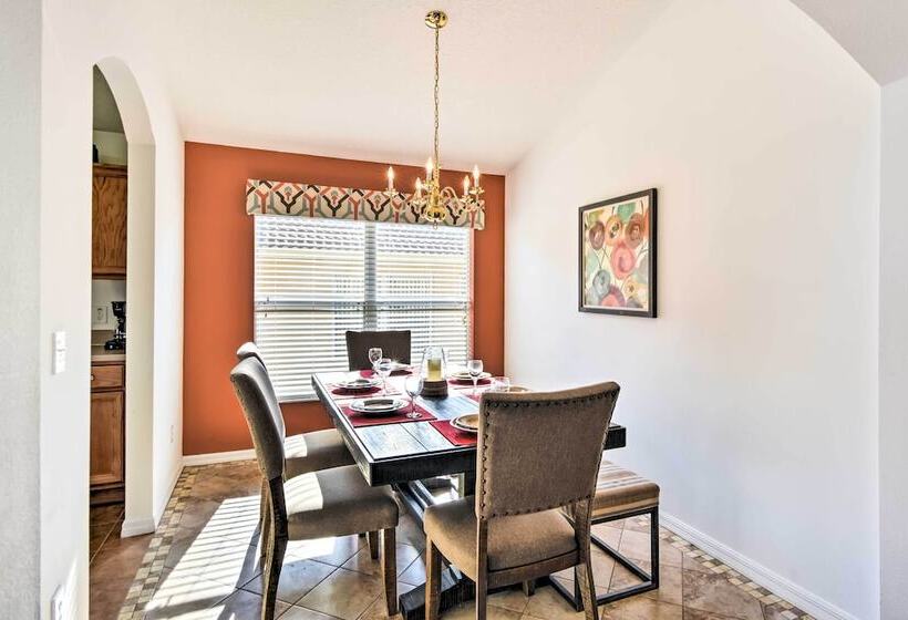 Pool & Hot Tub: Resort Style Davenport Villa