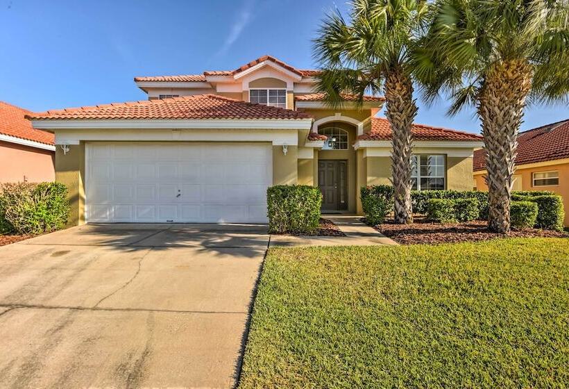 Pool & Hot Tub: Resort Style Davenport Villa