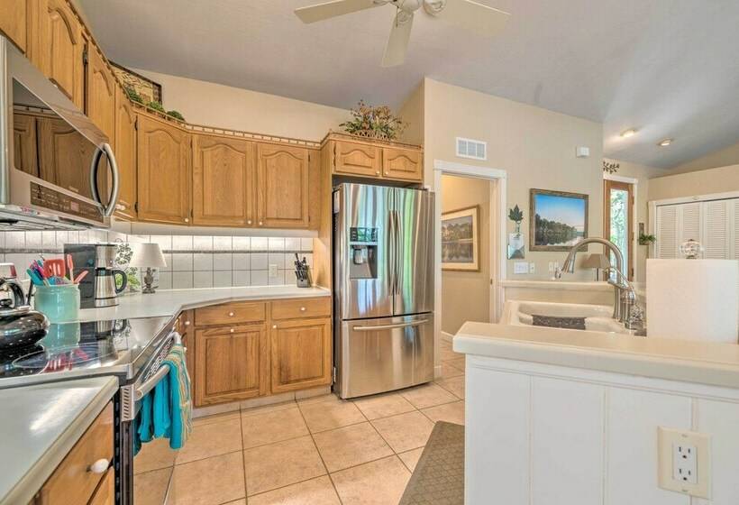 Riverfront Bell Gem: Boat Slip + Outdoor Amenities