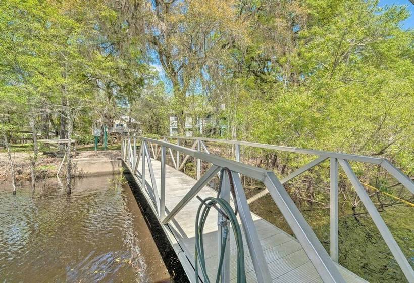 Riverfront Bell Gem: Boat Slip + Outdoor Amenities