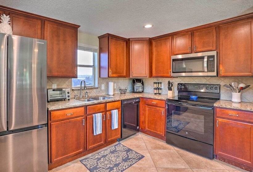 Riverfront Home W/ Putting Green & Boat Dock!