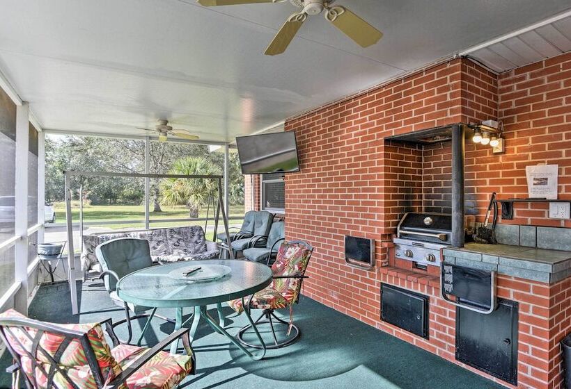 Sandford Vacation Rental Near Airport & Lake!