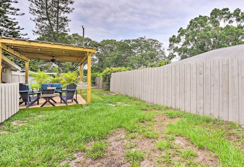 Sarasota Sunset House  W/ Spacious Patio!