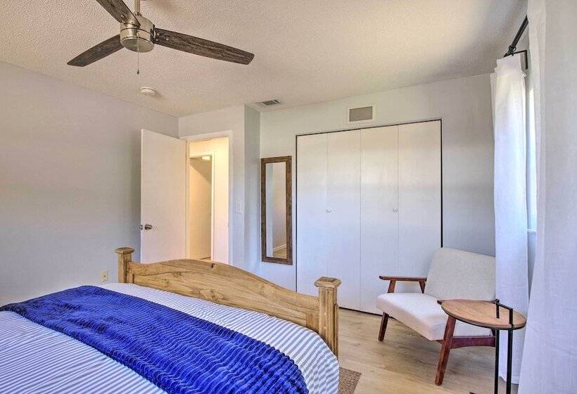 Quiet Satellite Beach Home W/ Lanai, Walk To Beach