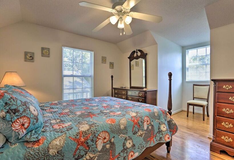 Seagrass Cottage  < 1 Mi To Fishing, Boating