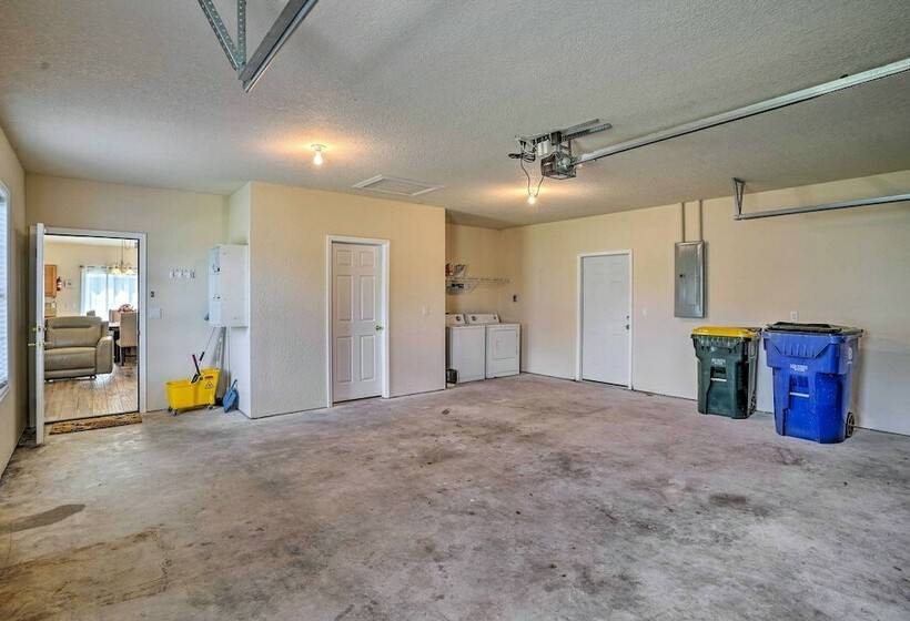 Sebring Gem: Close To Golf & Raceway