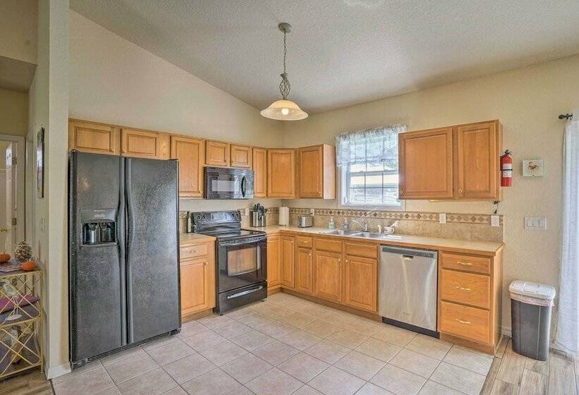 Sebring Gem: Close To Golf & Raceway