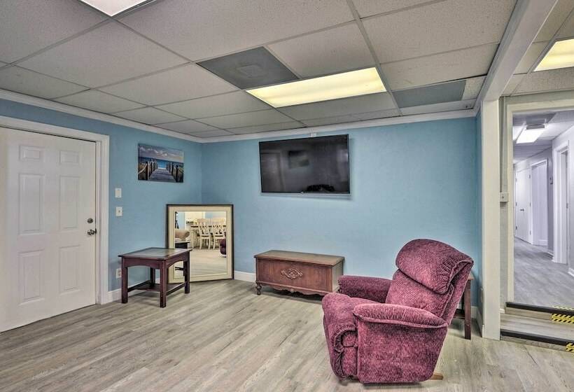 Serene Daytona Beach House W/ Private Yard!