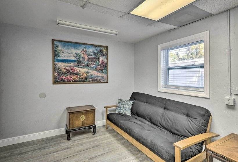 Serene Daytona Beach House W/ Private Yard!