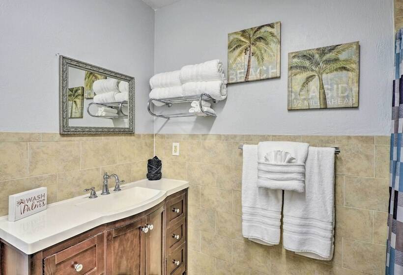 Serene Daytona Beach House W/ Private Yard!