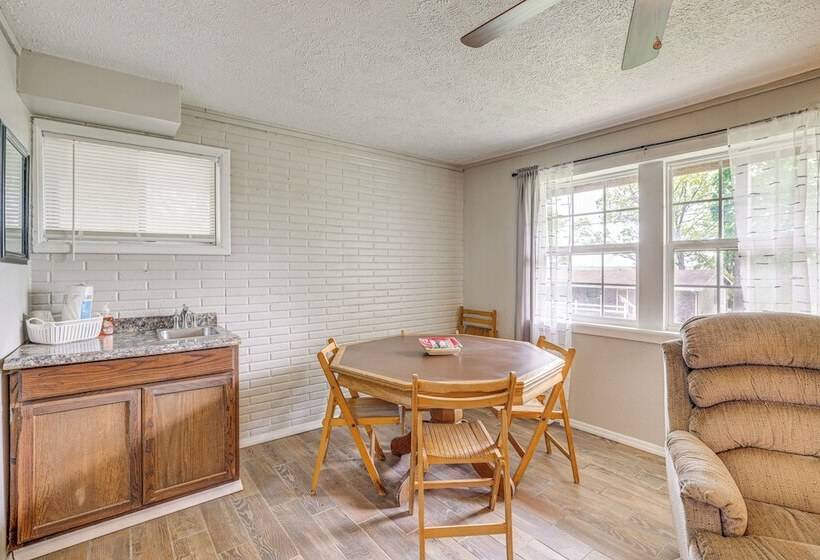 Shell Knob Home W/deck & Table Rock Lake View