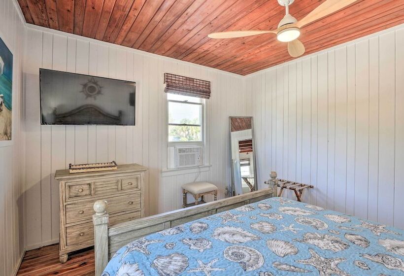 Siesta Key Village Home < Half Mi To Beach!