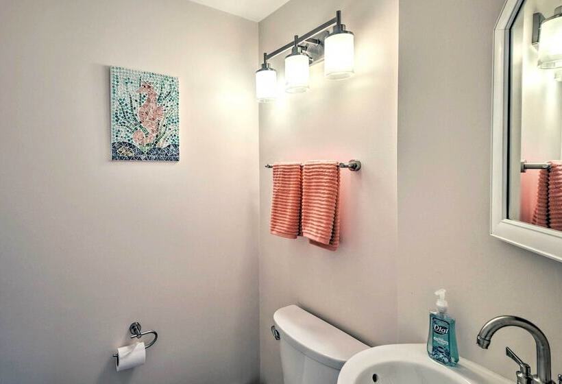 Single Story Ormond Beach Home, Walk To Water