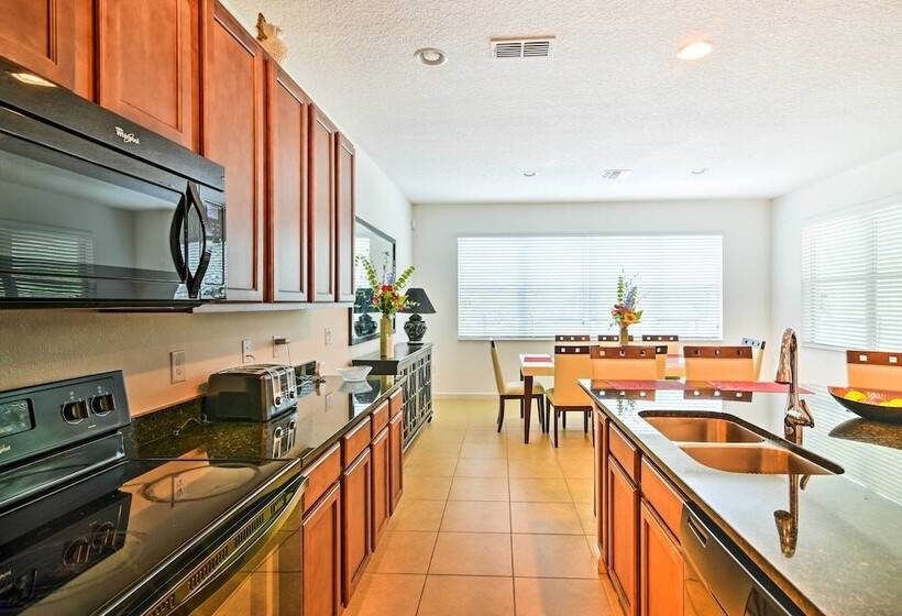 Home W/ Private Pool & Spa: 8 Mi To Disney